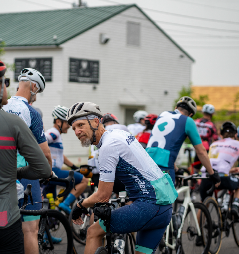 True Grit Ride and 5K: As Marshal Sponsor, we supported the Community Services Clearinghouse in their mission to alleviate local hunger and showed up in full force — embracing our core value, Wellness, by participating in the 5K and bike ride. ArcBest volunteers also handed out breakfast snacks, drinks and ArcBest swag.